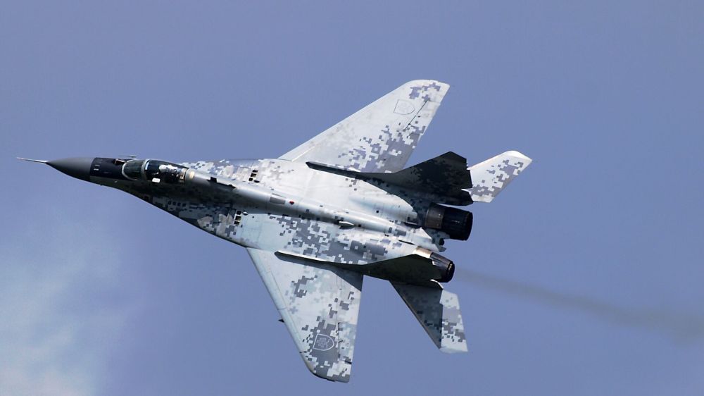 �������� ���-29 � ������� �� F-16, ����������� �� ���������, �����. ������� �� ������� �� 13:00 15 �����