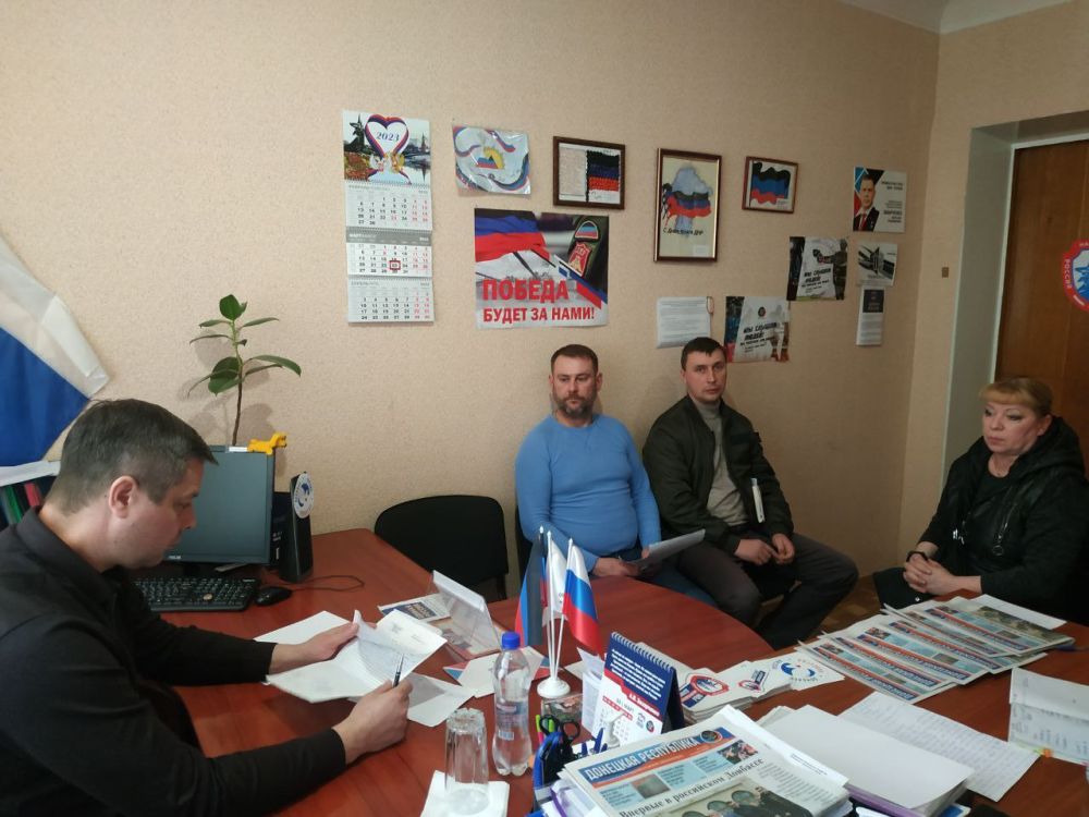 Василий Ткачук: Провёл приём граждан в общественной приемной Председателя Общественного Движения «Донецкая Республика» Дениса Пушилина местного отделения Калининского района города Донецка