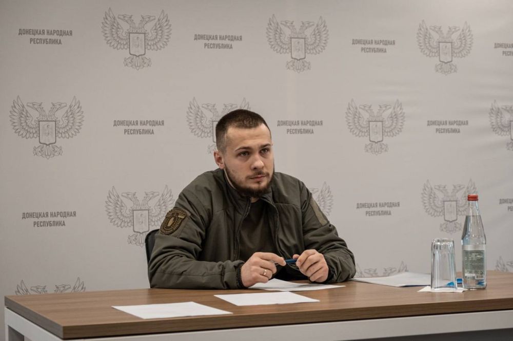 Совещание за совещанием…