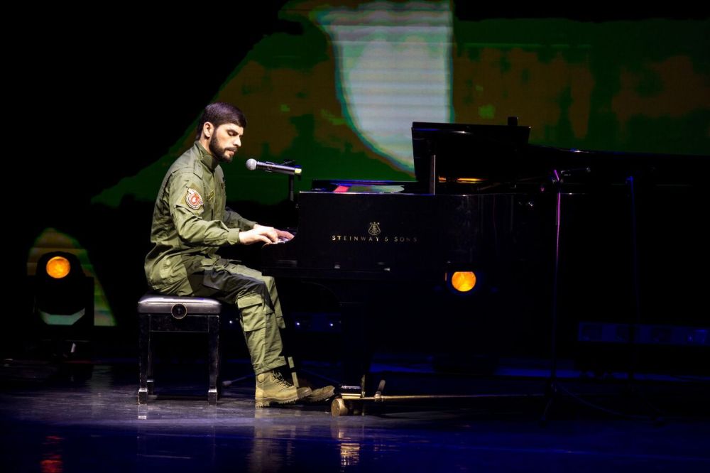 В Москонцерт-холле состоялся концерт в поддержку батальона Донбасса