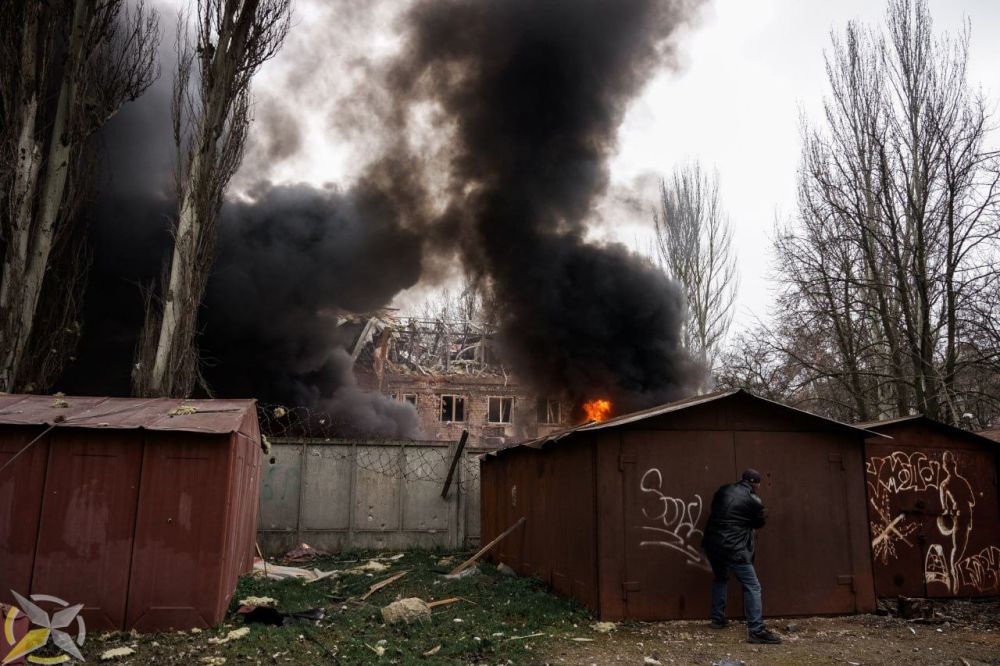 Юрий Котенок: Прилеты по жилому массиву в Калининском районе Донецка.«Хаймарсы»