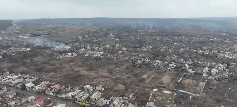 Юрий Котенок: Свежие кадры Бахмута, снятые с украинского дрона