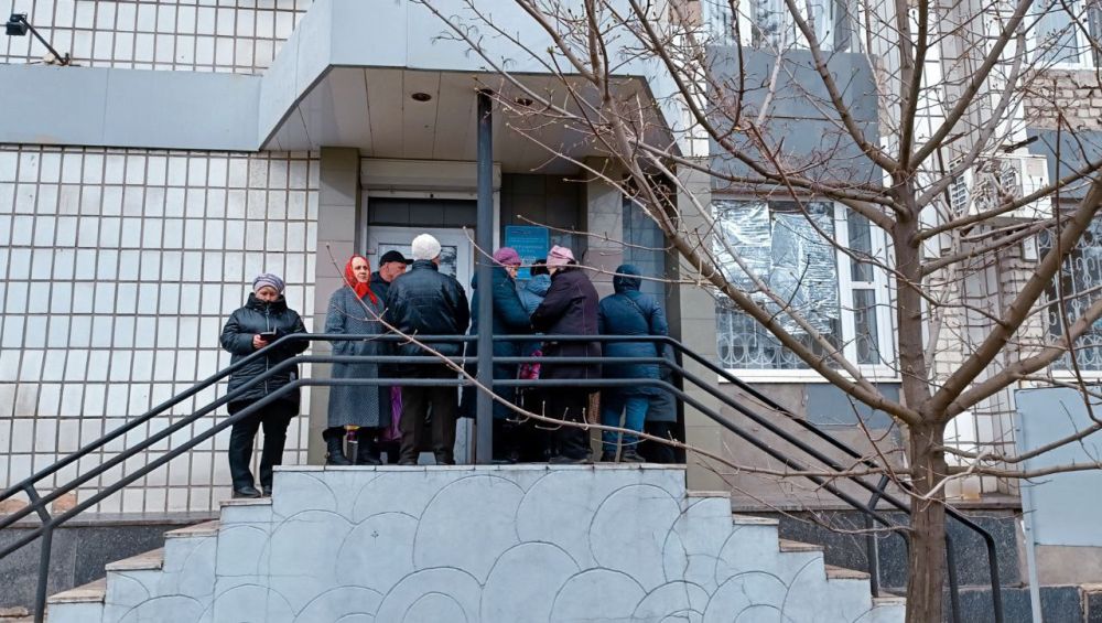 Руслан Дудников: Уважаемые Иловайчане. По вашим многочисленным просьбам возобновляется работа Миграционной службы в городе Иловайске