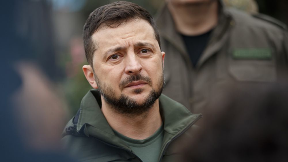 "Голосуйте и платите!" Из Бахмута пора бежать, но Зеленский не знает как