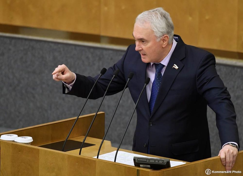 Запланированное на ближайшие три года поэтапное повышение призывного возраста не затронет призываемых этой весной, заявил глава комитета Госдумы по обороне Андрей Картаполов