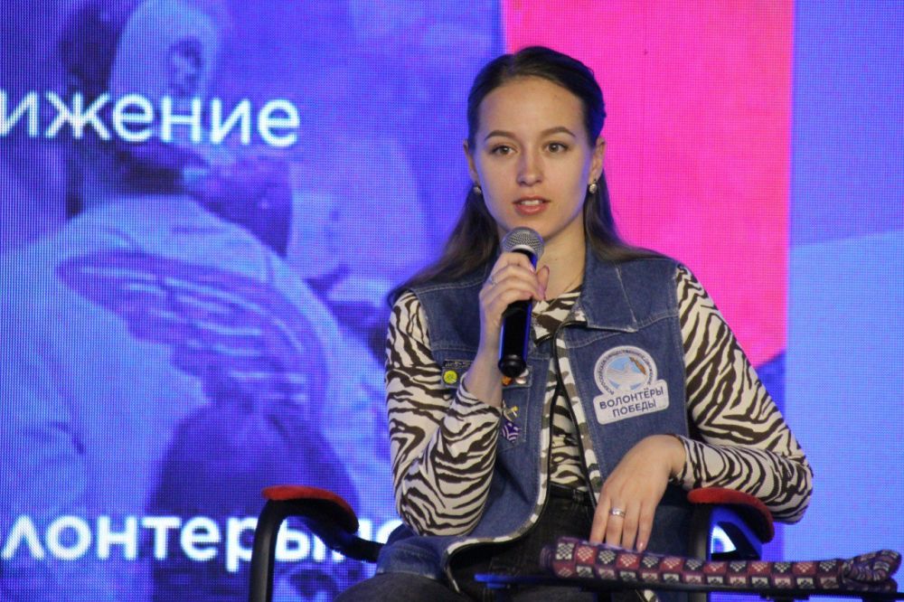 БЫТЬ ВМЕСТЕ. Диалог на равных с руководителем регионального отделения «Волонтёров Победы» Донецкой Народной Республики...