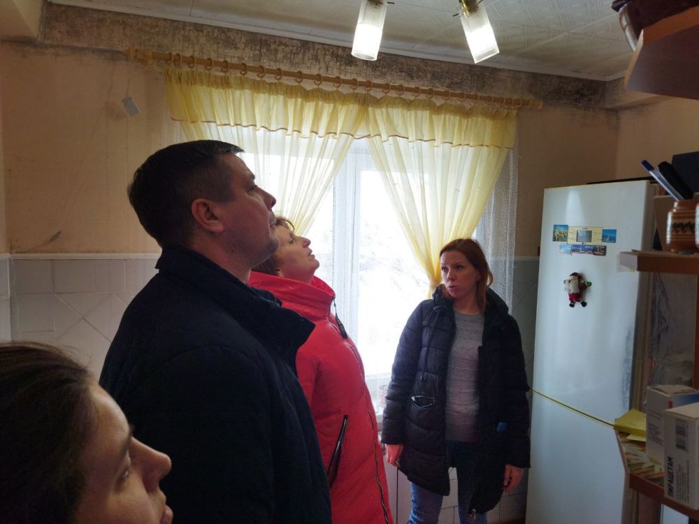 Василий Ткачук: Сегодня, совместно с представителями коммунальных служб выехал на обращение граждан по адресу: ул. Дружковская, дом 9