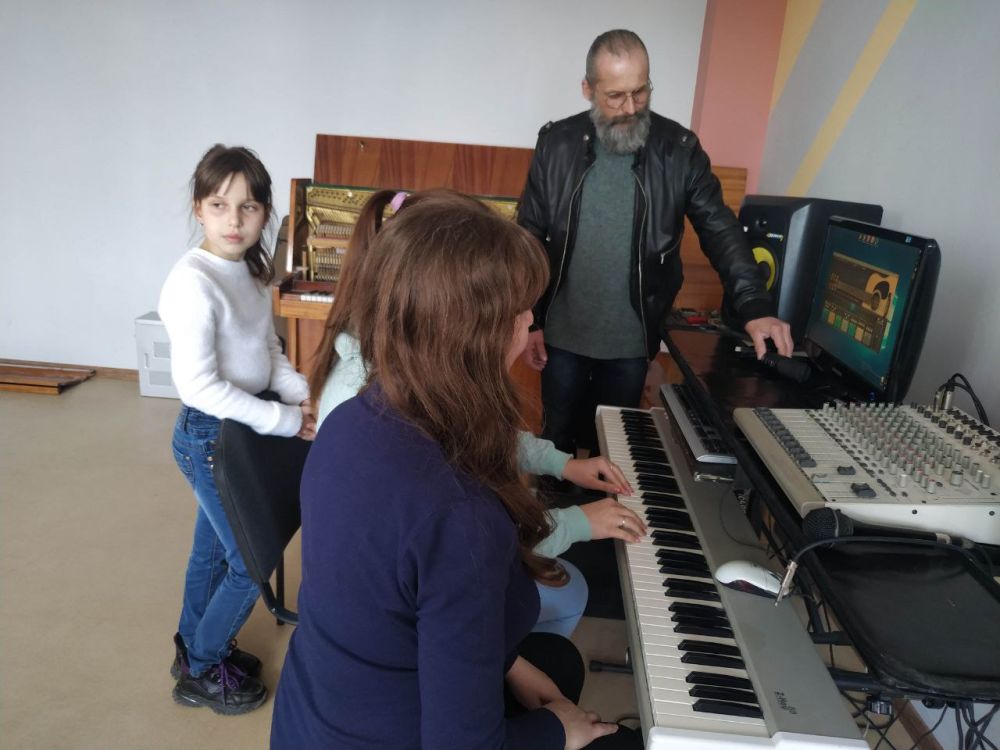 �� ���� ������ ����������� ������ "������ - studio" ��������� ���������� ��������� ��� ��������� ��������� ������������