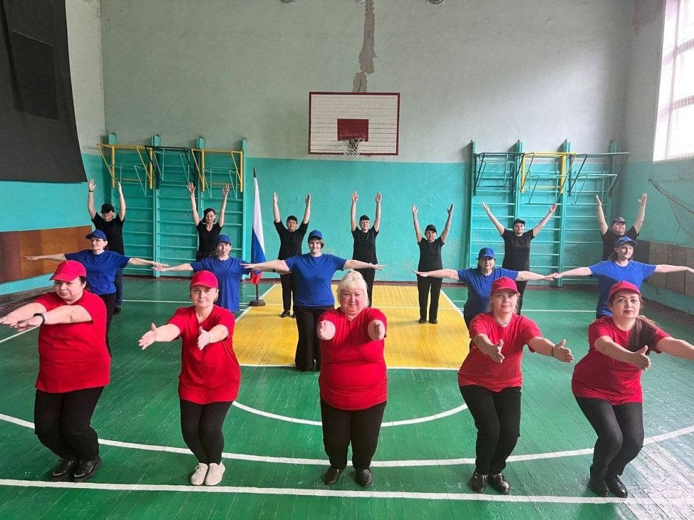 Василий Ткачук: В учреждениях образования Калининского района г. Донецка прошла производственная гимнастика, посвященная «ДНЮ ЗДОРОВЬЯ» В ДОНЕЦКОЙ НАРОДНОЙ РЕСПУБЛИКЕ