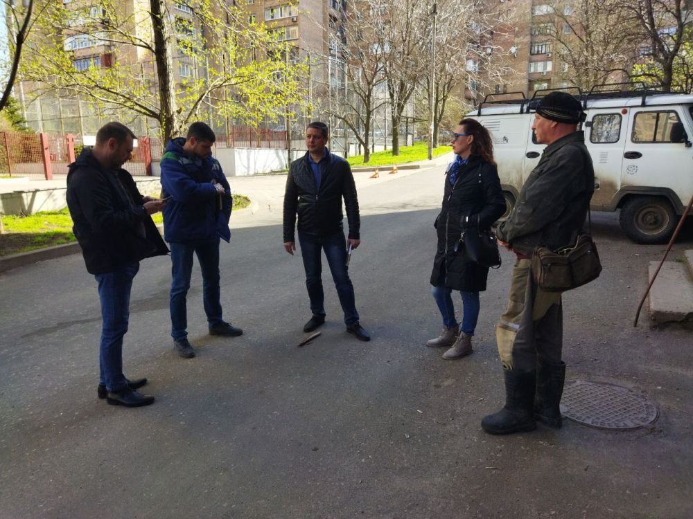 Василий Ткачук: В одном из Telegram-каналов Калининского района г. Донецка, прочёл жалобу жительницы о том, что по проспекту Ильича, д. 25 проблемы с водоснабжением в день подачи воды