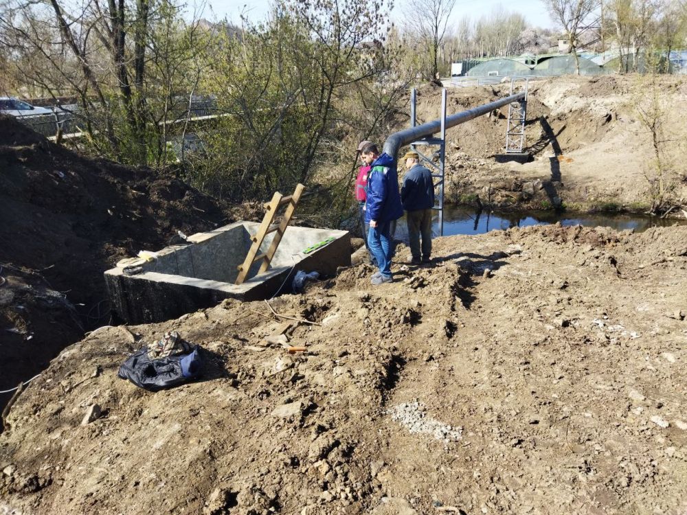 Василий Ткачук: Замена водовода между Ворошиловским и Калининским районами г. Донецка, через реку Кальмиус диаметром 400мм по проспекту Павших Коммунаров