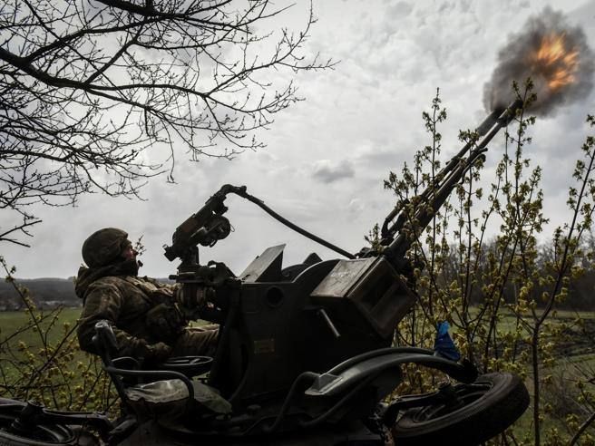 Виталий Киселев: «Бахмут, сражайся до последнего человека», — пишет итальянская газета Corriere Della Sera