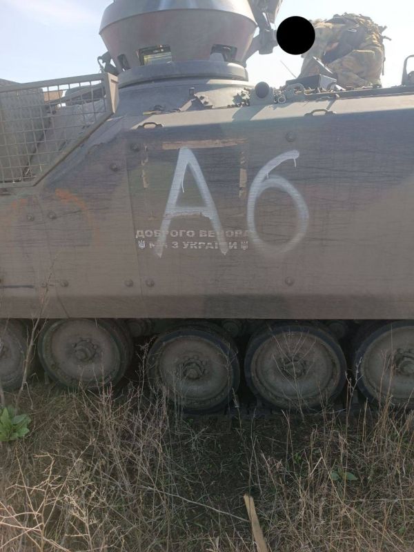 Юрий Котенок: Голландский YPR-765, затрофеенный русскими бойцами