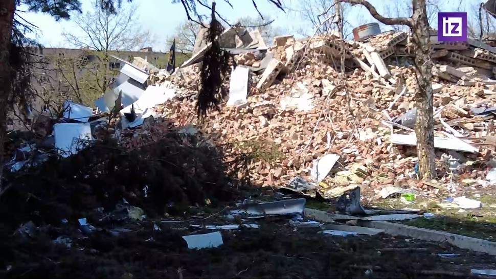 «Известия» показали последствия удара ВСУ по зданию администрации Артемовска