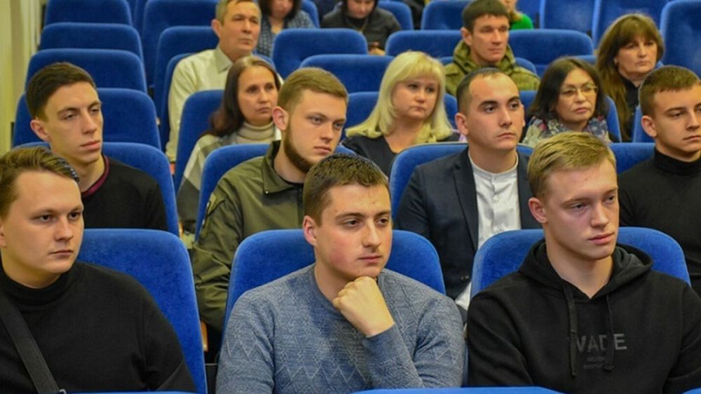 Около 2 тысяч демобилизованных студентов из ДНР и ЛНР пройдут программу реабилитации