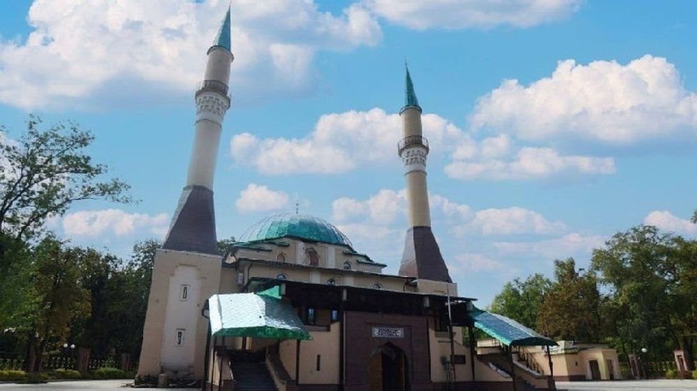 ����� ������� ��������� ���� ��������� � ���������� �����-������