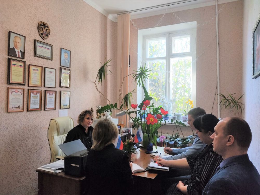 ��������� ��������: ������� ���������. �������, 24 ������, ������ ����������� ����� ������������� ������ ������� ������� ������� ������� ������� ��������� � ������������� ����� ��������� �������������