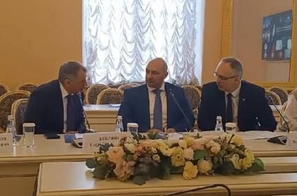 ������ ����� ��������� ������ � ��������� �� ��� � ����� �������� �������� � �������� ������� ������