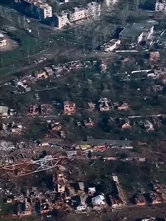 Юрий Котенок: Кадры Бахмута, снятые с украинского беспилотника