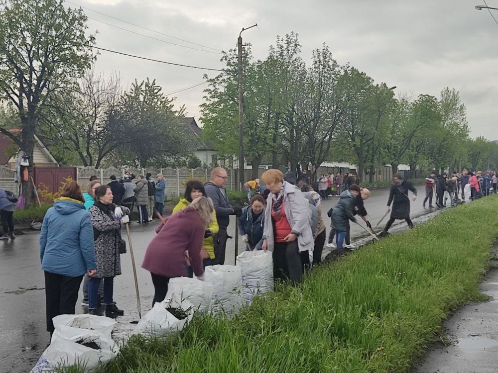 Александр Скворцов: В Снежном проходит республиканский субботник