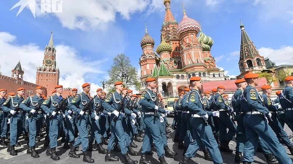 Волонтеры из ДНР примут участие в организации Парада Победы в Москве