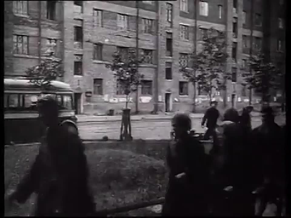 ������� ������: "�� ������� �� ������, �� � ����� ���������� ���������" - ����������� � ���������� �������� ����� "��������, ��������� �������, ��������, ���������� ���� ����!"