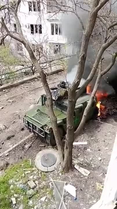 ������������ ���������� ��������������� HMMWV � �������