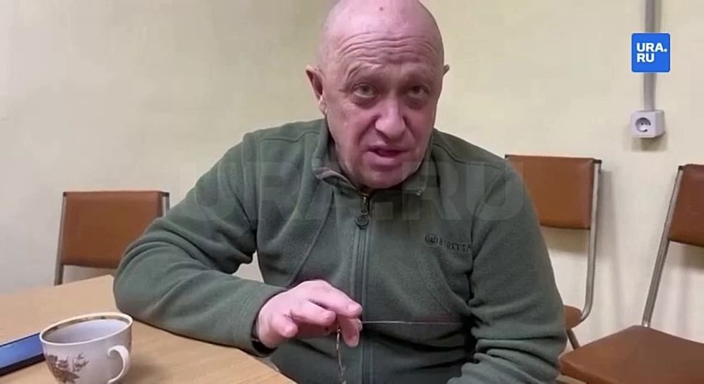 Пригожин порадовался новой роли Суровикина в СВО. Об этом сообщает его пресс-служба