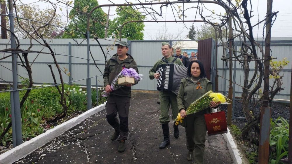 �������, 9 ���, � ����� ��� ������ ��� �������-����������� ������������ � 1945 ����, ����� ������������� �������������...