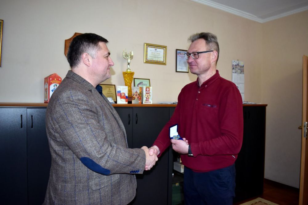 ��������� ���� �������-����л ������ ������� �������� ��������� ������ ������ � ����� ������ �����������