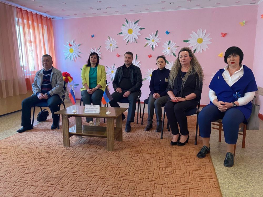 Василий Ткачук: "Встреча с трудовым коллективом"