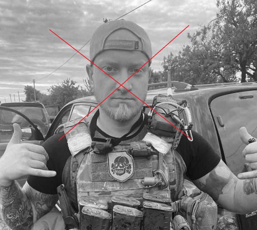 ���� �������: � ������� ������� "�������" ������������ ������������� ������ ��������� ������ (�������� "����"), ���������� � "����", ������ � ���� � ���������, � ����� ���������� ����� � ������ ������