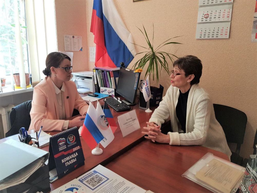 Василий Ткачук: Приём граждан депутатом Народного Совета Донецкой Народной Республики в Общественной приемной Председателя Общественного Движения «Донецкая Республика» Д. В. Пушилина