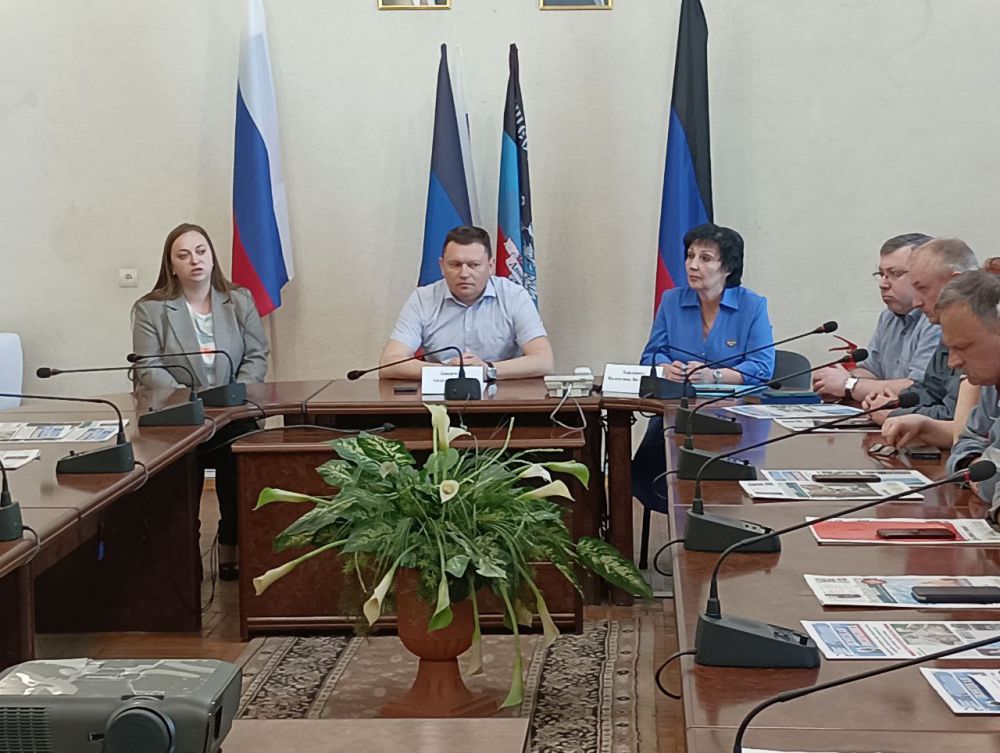 ��������� ��������: ������� ������� � �������� ����������� ������� � 3 ���������� ���������������� ����Ļ ��� ������ �����-���������������� �������� �����ʻ