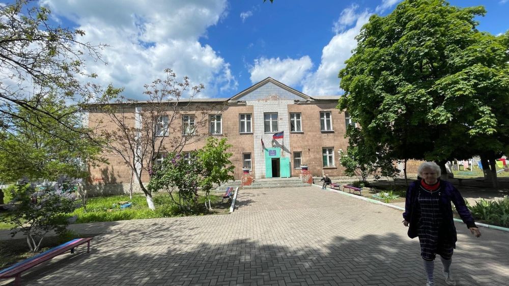 Беженка из Соледара: еле-еле отбила связанного сына у ВСУ, снайпера просили уйти из дома