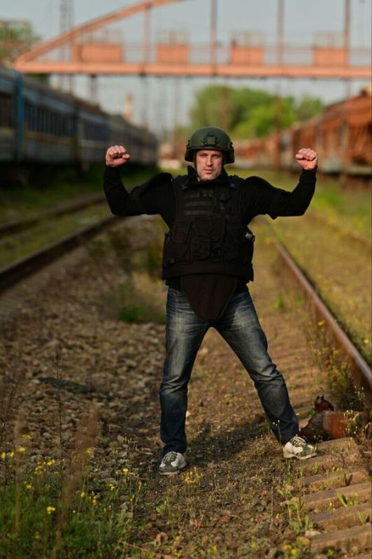 Московские артисты рассказали, как возрождается Мариуполь