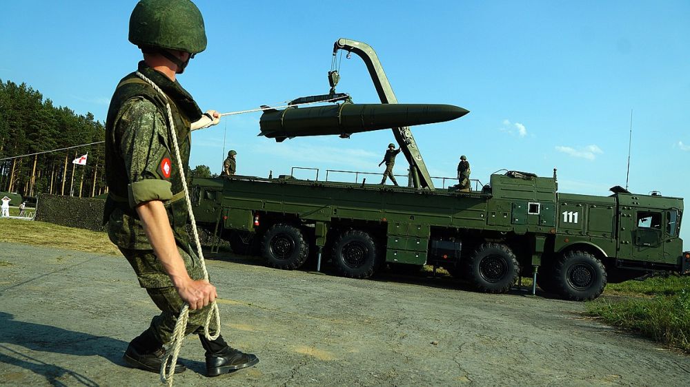 "Время работает на нас": Зачем Россия перемещает ядерное оружие в Белоруссию и какой расклад сил на Украине сейчас