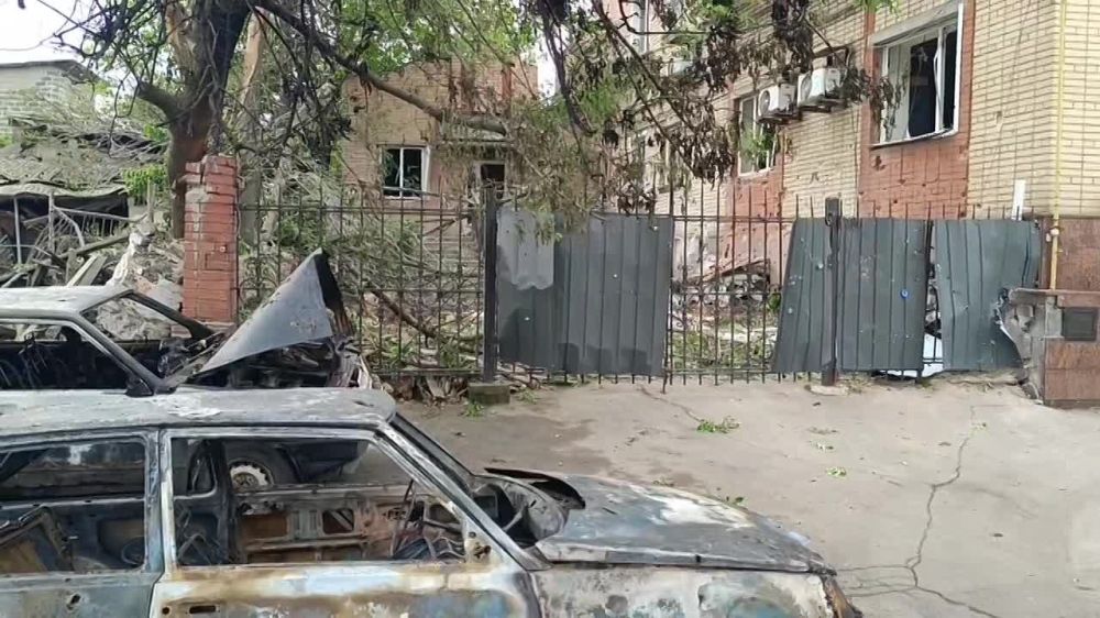 Юрий Котенок: Прилет РСЗО противника в самый центр Донецка на улицу Челюскинцев