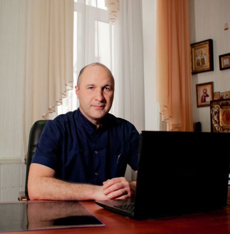 Евгений Жилицын принял участие в заседании круглого стола "Защита прав и здоровья детей Донбасса"