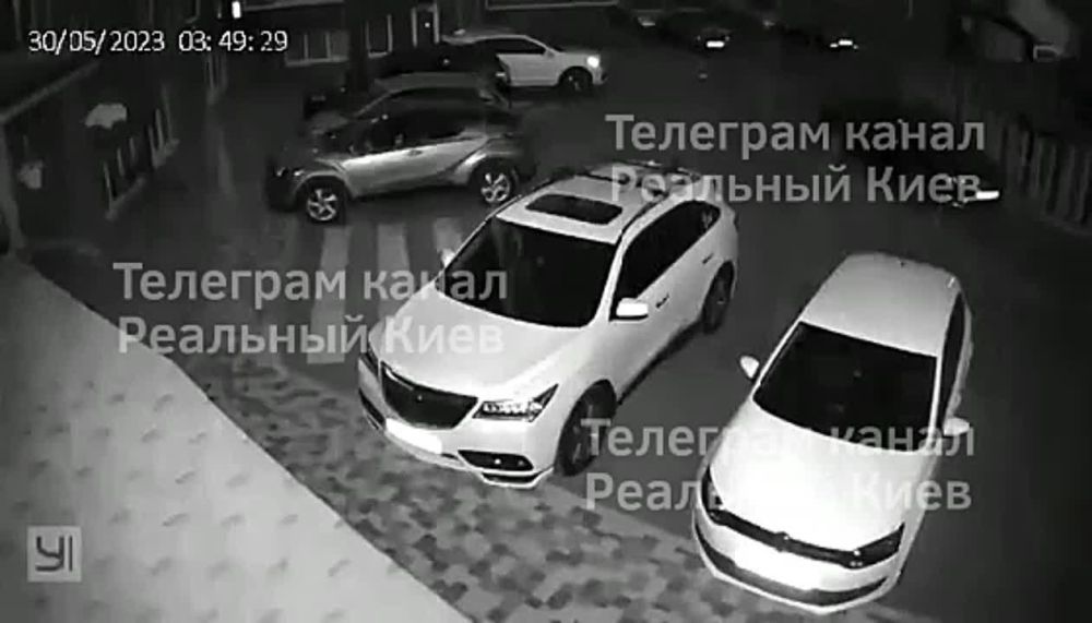 ���� ���� �����. ������� �������� �, ���������� �� ��������, ������ ������� - ��-��-�����