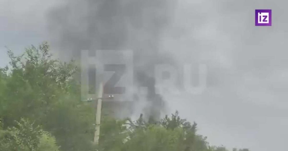 Кадры последствий обстрела территории завода в Луганске