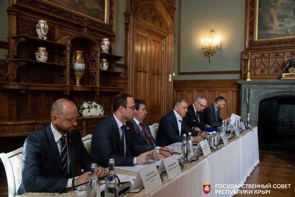 Владимир Константинов: Динамика интеграционного процесса новых регионов в российское правовое поле будет зависеть от взаимодействия властей с населением