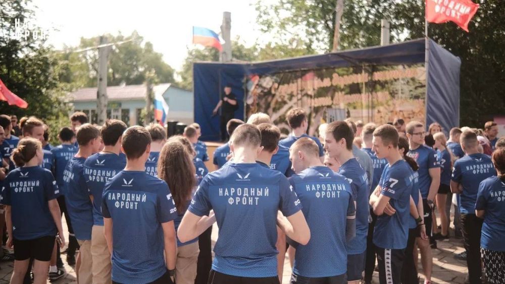 В городе Шахтёрск прошел Всероссийский полумарафон ЗаБег.РФ 2023 организованный Молодежным крылом Народного фронта и Народной Дружиной