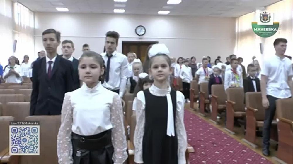 Владислав Ключаров: Поздравил юных макеевчан за достижения в учёбе, спорте и творчестве