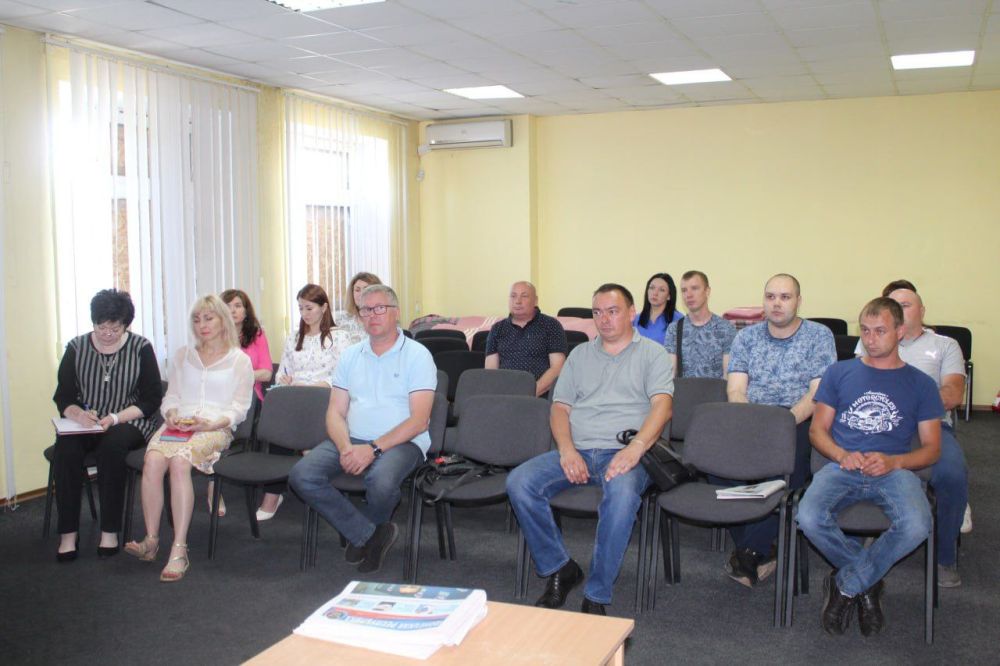 ������� ��������: ������������� ������ ���������� ������� ������� � ��������������� �������� � ������ �������, � ����� ������������� �. ���������� � �. �������� ����������� �������