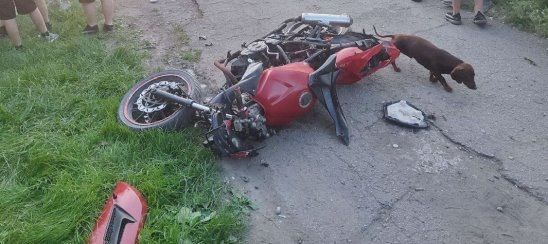 Полицейские проводят проверку по факту ДТП с участием несовершеннолетнего водителя мопеда