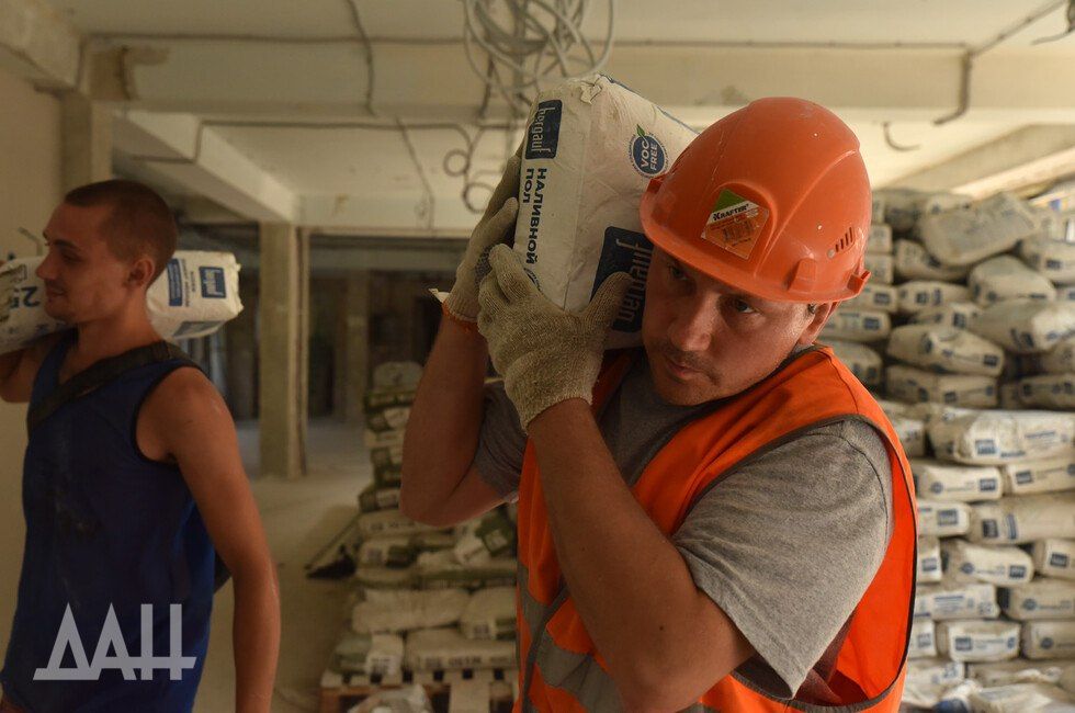 ��������� ����������� �������������� ������������� ������� ����������� � 1 � ������� ��������
