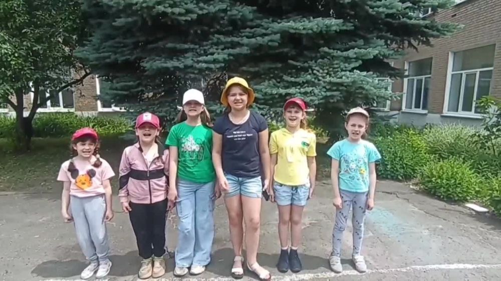 Руслан Дудников: Маленькие иловайчане приняли участие в акции "Обратный отсчёт" к 60-летию полёта первой женщины-космонавта