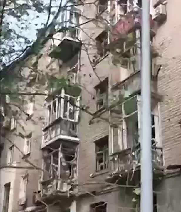 ���� ��������: �� ���������� ���������� � ���������� �������� ������ ������� ������������ ��� �������� ������� ����� �� "�����" ����� ������ 18 ���, ������ ������� 1973, 1999, 2000 �.�