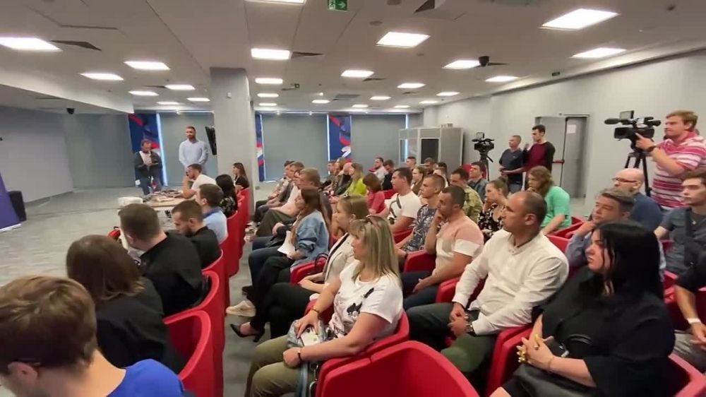 Это новый этап развития молодежного предпринимательства в ДНР— Кирилл Макаров